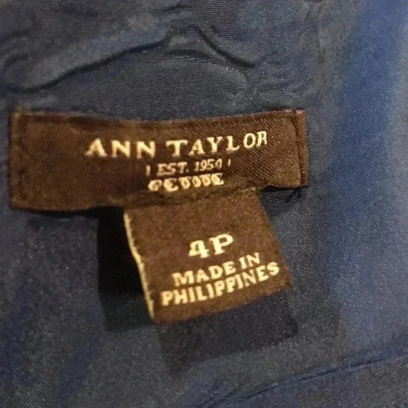 Ann Taylor  Cobalt Blue Crew Neck Sleeveless Shift Dress w/zipper accents-4P - Picture 8 of 9